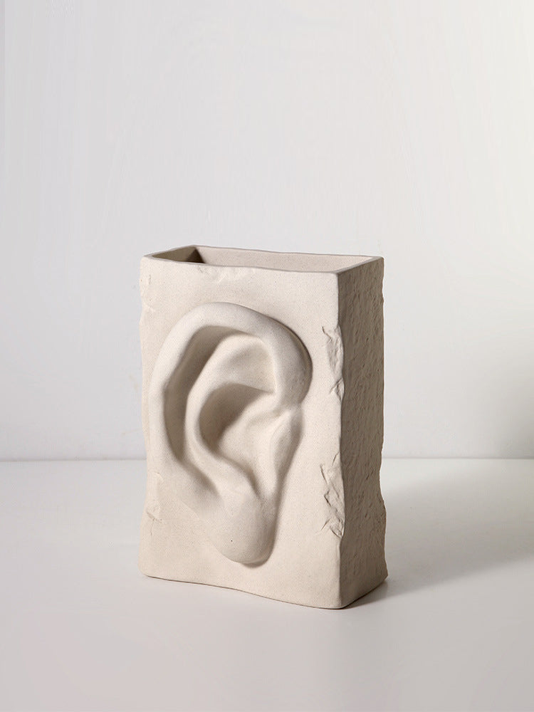 David's ear vase