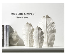 Load image into Gallery viewer, Maple Leaf Vase (Large)
